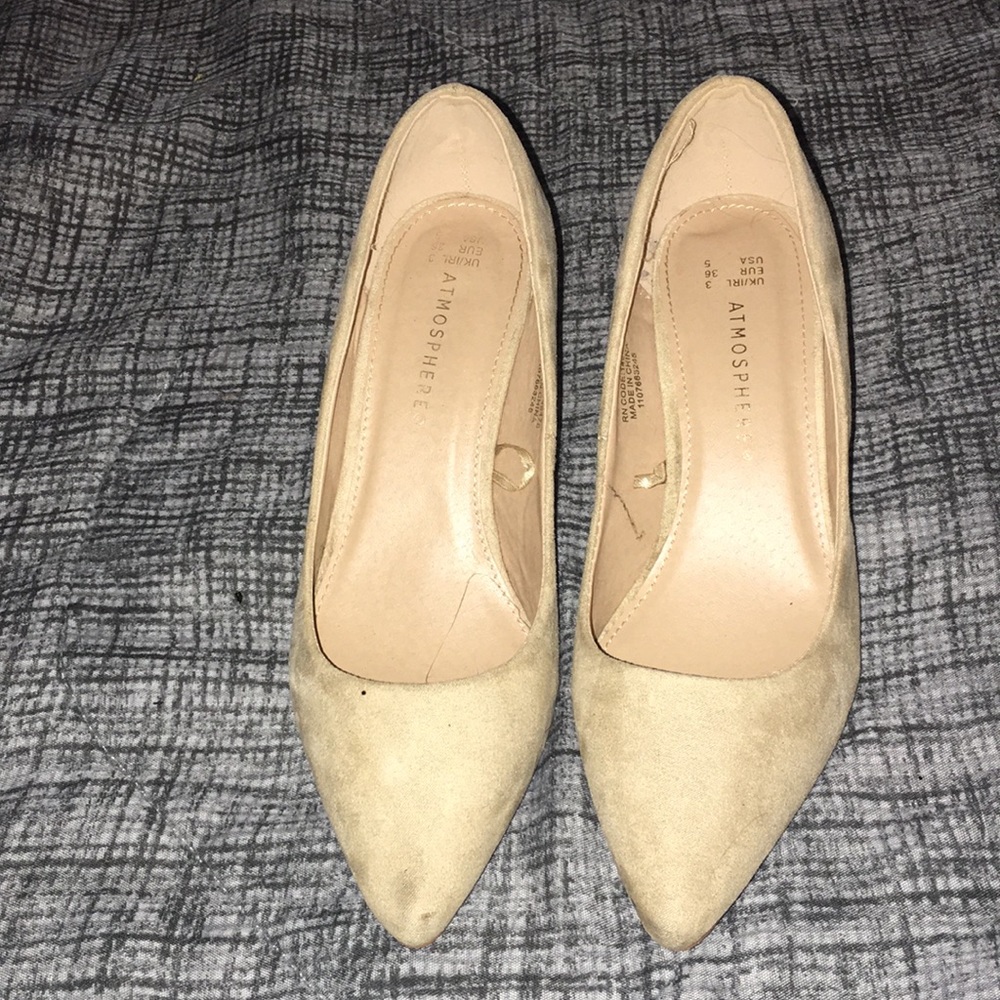 Beige heels